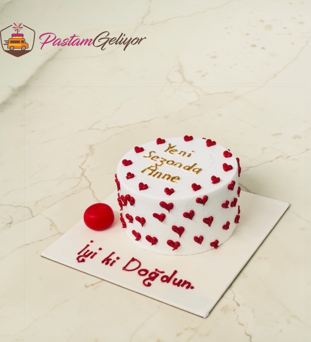 yeni sezonda anne pastası kalp detaylı